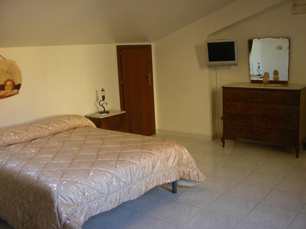 Terrazza Sul Mare Apartment จอโยซามาเรอา ภายนอก รูปภาพ