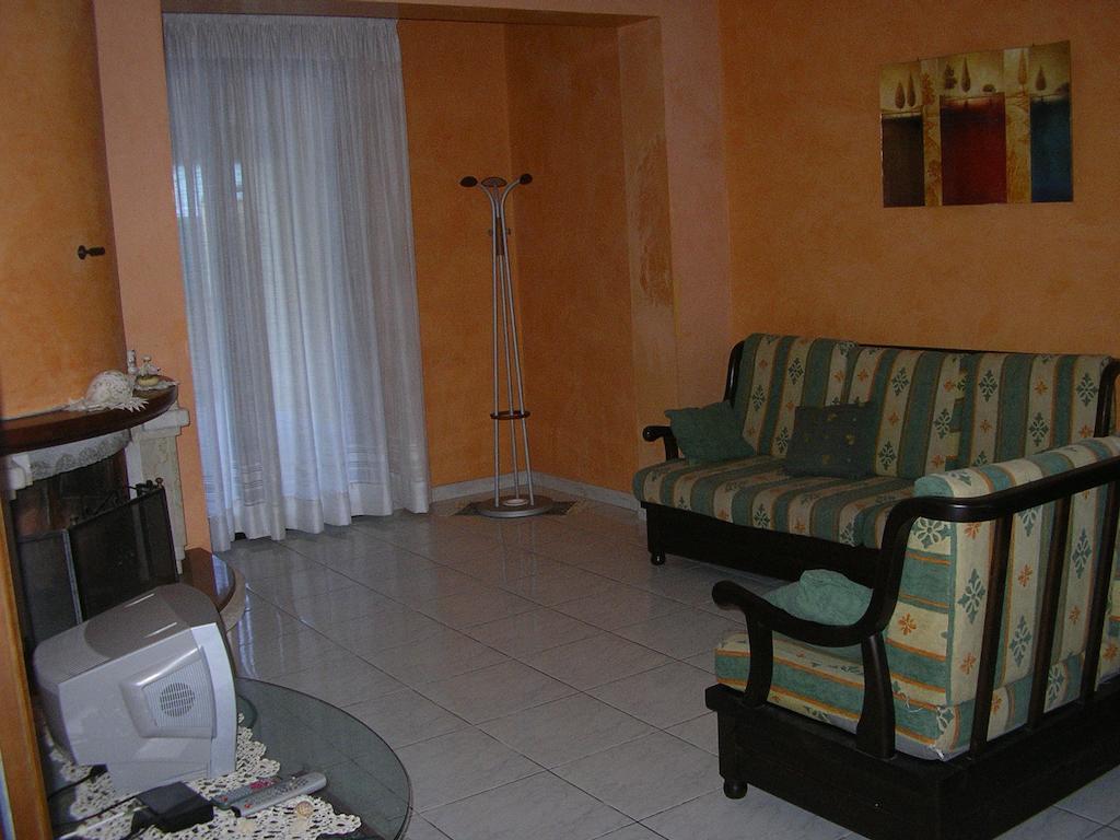 Terrazza Sul Mare Apartment จอโยซามาเรอา ห้อง รูปภาพ