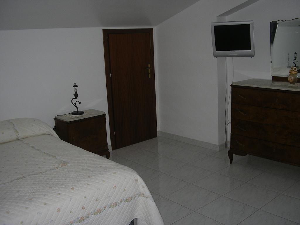 Terrazza Sul Mare Apartment จอโยซามาเรอา ห้อง รูปภาพ