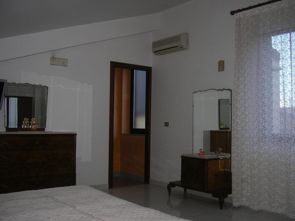 Terrazza Sul Mare Apartment จอโยซามาเรอา ห้อง รูปภาพ