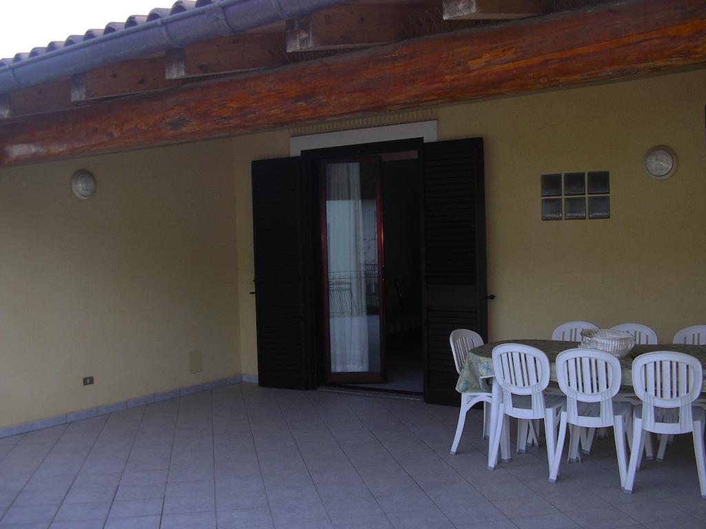 Terrazza Sul Mare Apartment จอโยซามาเรอา ภายนอก รูปภาพ